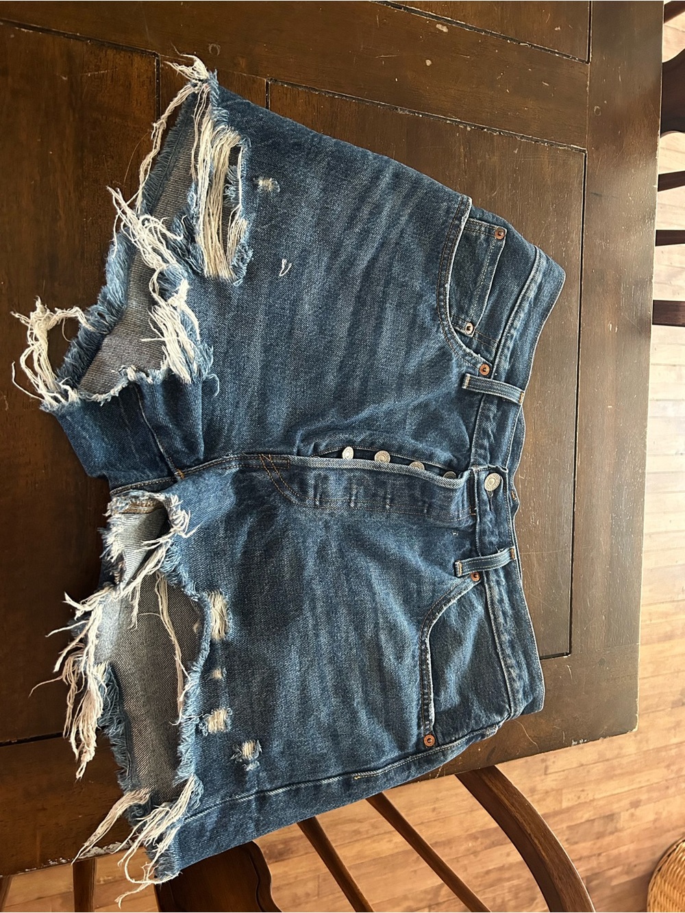 Levis 501 Distressed High-Waist Denim Cutoff Shorts - Dark Blue size 32